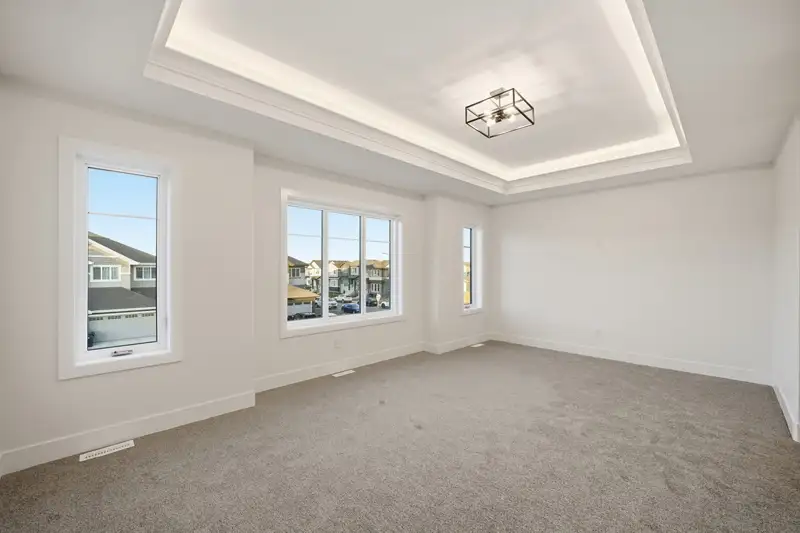 68 Hemingway Crescent